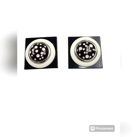 American Vintage Jewelry - VINTAGE SQUARE ACRYLIC ROUND POLKA DOT CLIP-ON EARRINGS